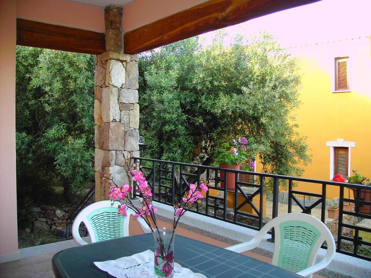 Secret Garden Apartment Budoni Exterior photo